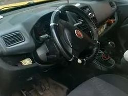 Utilizat 2011 Fiat Doblò Monovolum | 3.500 EUR (Preț OK)