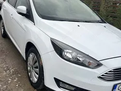 Alb Utilizat 2016 Ford Focus Titanium Hatchback | 6.495 EUR (Preț bun)