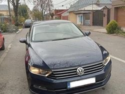 Culoarealbastru Utilizat 2016 VW Passat Comfortline Berlinǎ | 10.950 EUR (Preț OK)