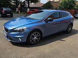 Culoarealbastru Utilizat 2016 Volvo V40 Break | 7.800 EUR (Preț OK)