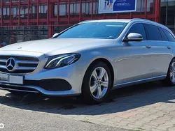 Culoareargint Utilizat 2018 Mercedes E220 Avantgarde Break | 21.300 EUR (Super Preț)