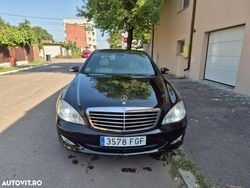 Culoarenegru Utilizat 2006 Mercedes S320 Berlinǎ | 4.400 EUR (Preț OK)