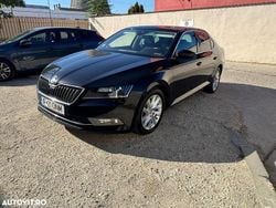 Culoarenegru Utilizat 2019 Skoda Superb Active Berlinǎ | 13.700 EUR (Preț bun)
