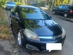 Utilizat 2005 Opel Astra GTC Coupe | 1.650 EUR