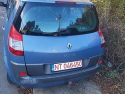 Culoarealbastru Utilizat 2006 Renault Scénic II Authentique Monovolum | 1.600 EUR
