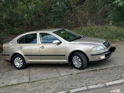 Auriu Utilizat 2006 Skoda Octavia Berlinǎ | 2.950 EUR (Scump)