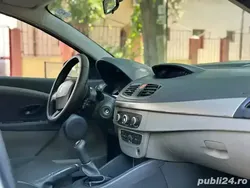 Utilizat 2011 Renault Fluence Berlinǎ | 2.700 EUR (Super Preț)