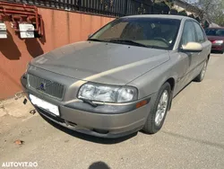 Bej Utilizat 2003 Volvo S80 Executive Berlinǎ | 800 EUR