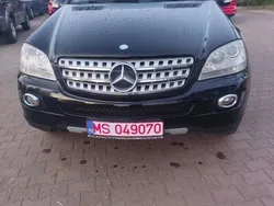 Negru Utilizat 2008 Mercedes ML320 SUV | 8.950 EUR (Scump)