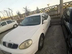 Utilizat 1999 Chevrolet Leganza Berlinǎ | 600 EUR