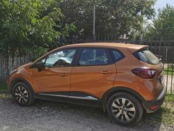 Culoareportocaliu Utilizat 2017 Renault Captur Zen SUV | 8.950 EUR (Preț OK)