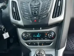 Negru Utilizat 2012 Ford Focus Break | 4.500 EUR