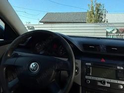Utilizat 2008 VW Passat Berlinǎ | 2.650 EUR