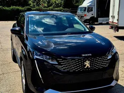 Negru Utilizat 2022 Peugeot 3008 Active SUV | 16.700 EUR (Preț bun)