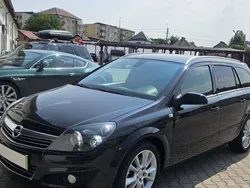 Negru Utilizat 2009 Opel Astra Break | 3.200 EUR (Puțin scump)