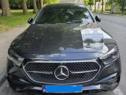Culoaregri Utilizat 2025 Mercedes E200 AMG line Berlinǎ | 59.500 EUR (Scump)