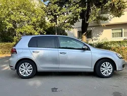 Gri Utilizat 2009 VW Golf VI Hatchback | 4.490 EUR (Preț OK)