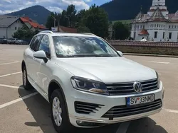 Alb Utilizat 2016 VW Touareg SUV | 13.900 EUR (Super Preț)