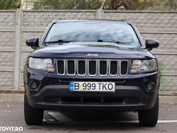 Culoarenegru Utilizat 2011 Jeep Compass SUV | 5.750 EUR