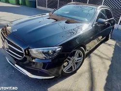 Culoarenegru Utilizat 2021 Mercedes E300 AMG line Break | 27.599 EUR (Puțin scump)