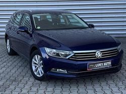 Culoarealbastru Utilizat 2018 VW Passat Break | 9.990 EUR (Super Preț)