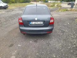 Utilizat 2010 Skoda Octavia Berlinǎ | 2.000 EUR