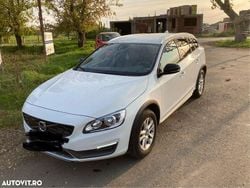 Culoarealb Utilizat 2015 Volvo V60 CC Momentum Break | 14.000 EUR