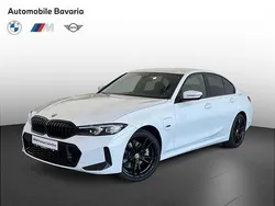 Alpine white 3 Utilizat 2022 BMW 330e Comfort Edition Berlinǎ | 41.031 EUR (Puțin scump)