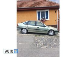Verde Utilizat 1998 Renault Laguna Berlinǎ | 1.150 EUR
