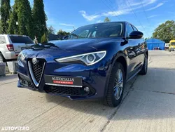 Albastru Utilizat 2017 Alfa Romeo Stelvio SUV | 24.990 EUR