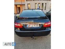 Negru Utilizat 2011 Mercedes E220 Berlinǎ | 9.200 EUR (Preț OK)