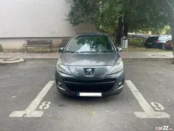 Argintiu Utilizat 2010 Peugeot 207 Hatchback | 2.200 EUR (Preț OK)