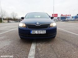 Culoarealbastru Utilizat 2015 Skoda Rapid Ambition Hatchback | 3.999 EUR (Preț bun)