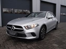 Utilizat 2023 Mercedes A200 | 27.953 EUR (Preț bun)