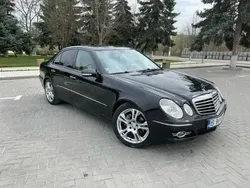 Mercedes E320