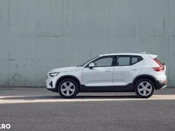 Alb Nouă 2025 Volvo XC40 Core SUV | 36.299 EUR (Super Preț)