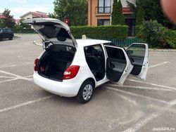 Alb Utilizat 2014 Skoda Fabia Berlinǎ | 4.000 EUR (Preț OK)