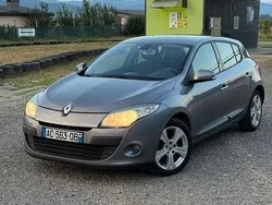 Bej Utilizat 2010 Renault Mégane III Dynamique Hatchback | 3.300 EUR (Preț OK)