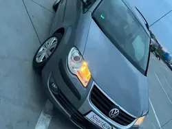 Utilizat 2008 VW Touran Monovolum | 2.850 EUR (Preț bun)