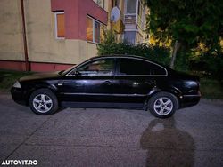 Culoarenegru Utilizat 2002 VW Passat Comfortline Break | 2.550 EUR (Preț OK)