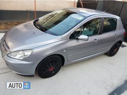 Gri Utilizat 2003 Peugeot 307 Hatchback | 2.500 EUR