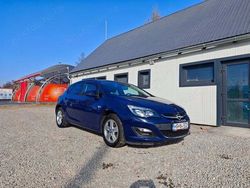 Albastru Utilizat 2014 Opel Astra Hatchback | 6.200 EUR (Preț OK)