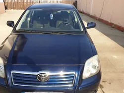 Utilizat 2005 Toyota Avensis Berlinǎ | 3.000 EUR (Preț OK)