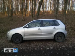 Argintiu Utilizat 2005 VW Polo Hatchback | 2.500 EUR (Preț OK)