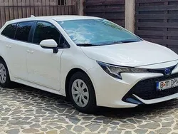 Alb Utilizat 2021 Toyota Corolla Business Edition Break | 16.990 EUR (Preț bun)