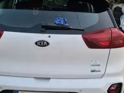 Alb Utilizat 2020 Kia Niro SUV | 13.200 EUR (Preț bun)