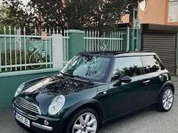 Culoareverde Utilizat 2003 Mini Cooper Hatchback | 2.700 EUR (Scump)