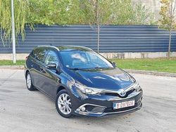 Culoarenegru Utilizat 2015 Toyota Auris Hybrid Break | 12.250 EUR (Preț OK)
