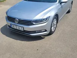 Argintiu Utilizat 2015 VW Passat Berlinǎ | 9.150 EUR (Super Preț)