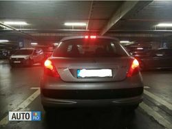 Gri Utilizat 2008 Peugeot 207 Hatchback | 1.800 EUR (Preț bun)